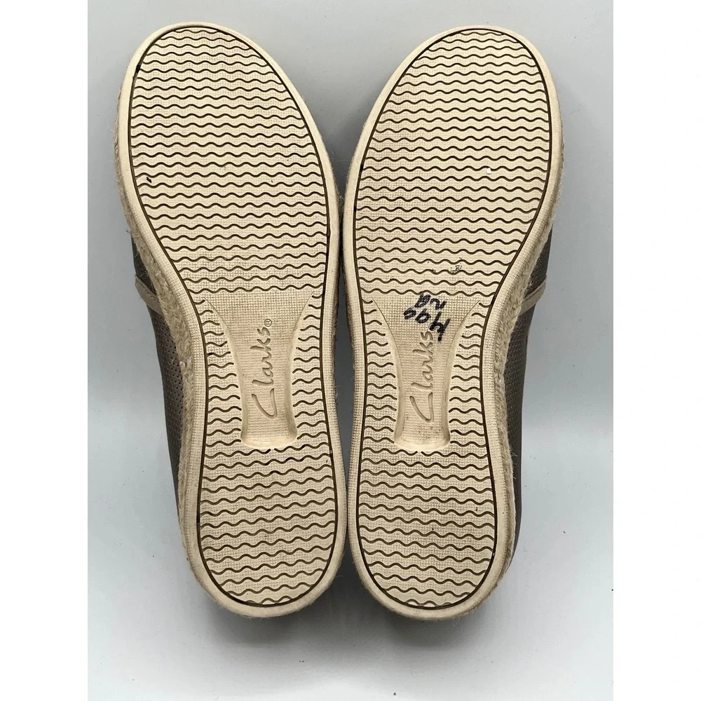 Clarks Collection Cushion SoftMetallic Bronze Perforated Espadrille Flats Sz‎ 9W